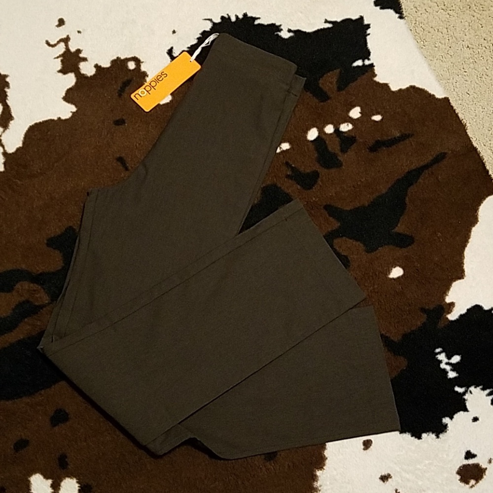 Nwt maternity dress pants